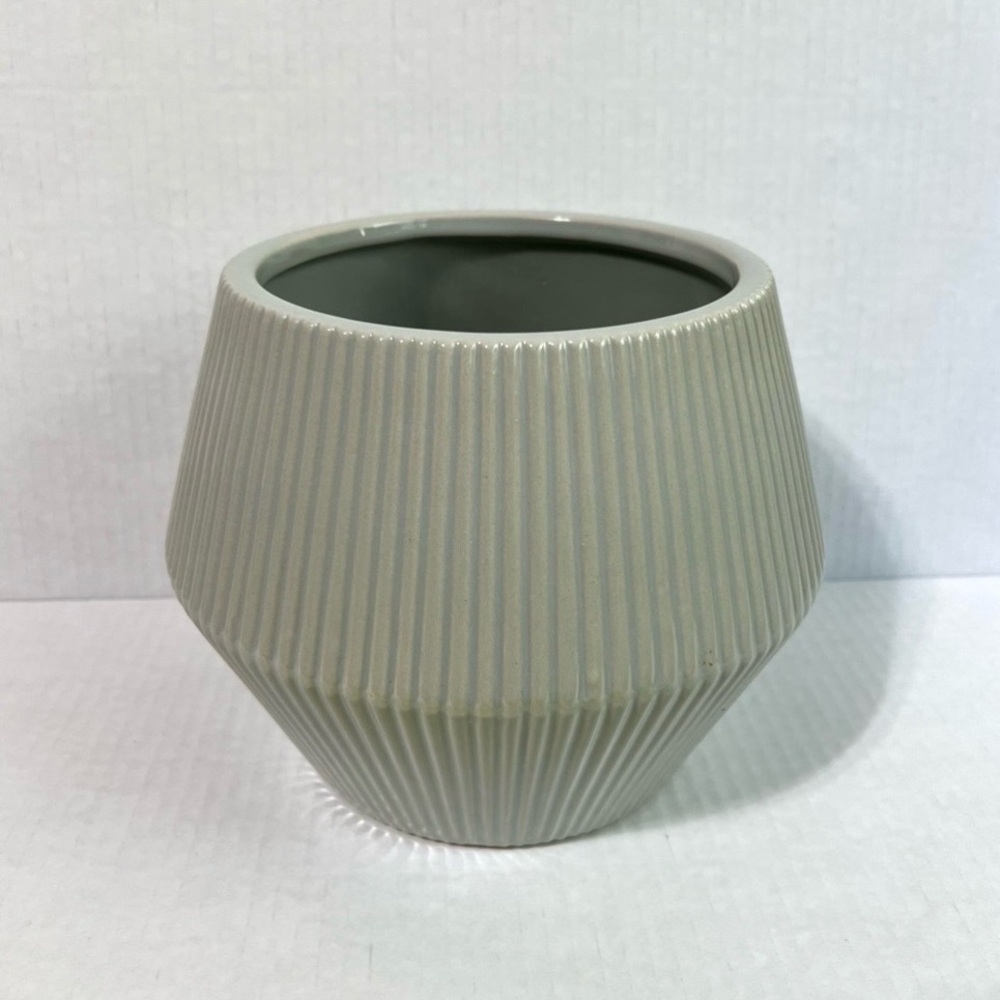 Ribbed Ceramic Planter Cachepot Vase Utensil Crock Geometric Gray sculptural